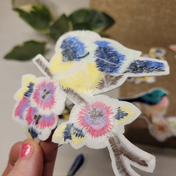 New Set Of 8 Bird Patches Embroidery - Picture 6 of 7